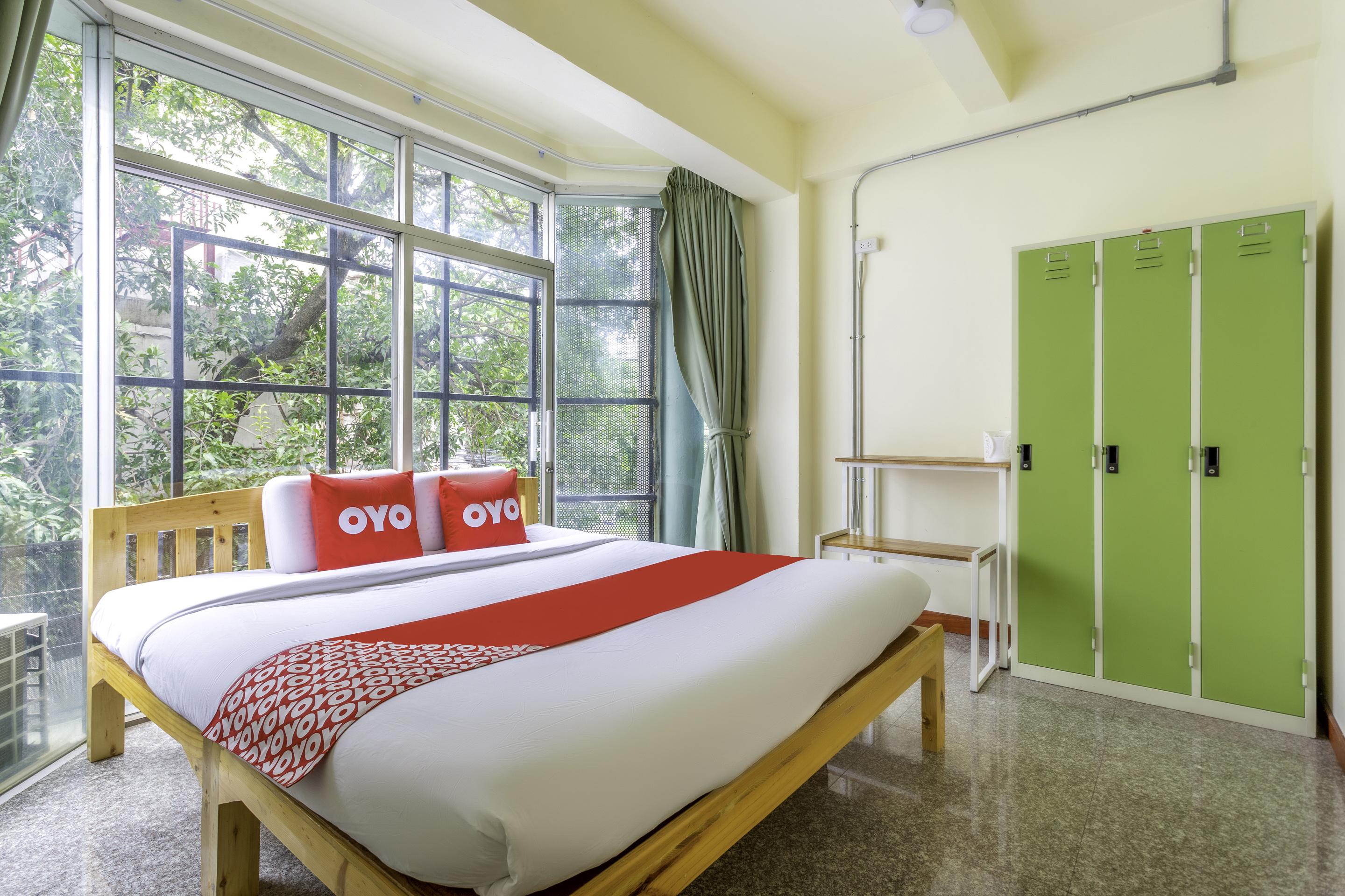 Oyo 928 Leaf Hostel Chiang Mai Zewnętrze zdjęcie