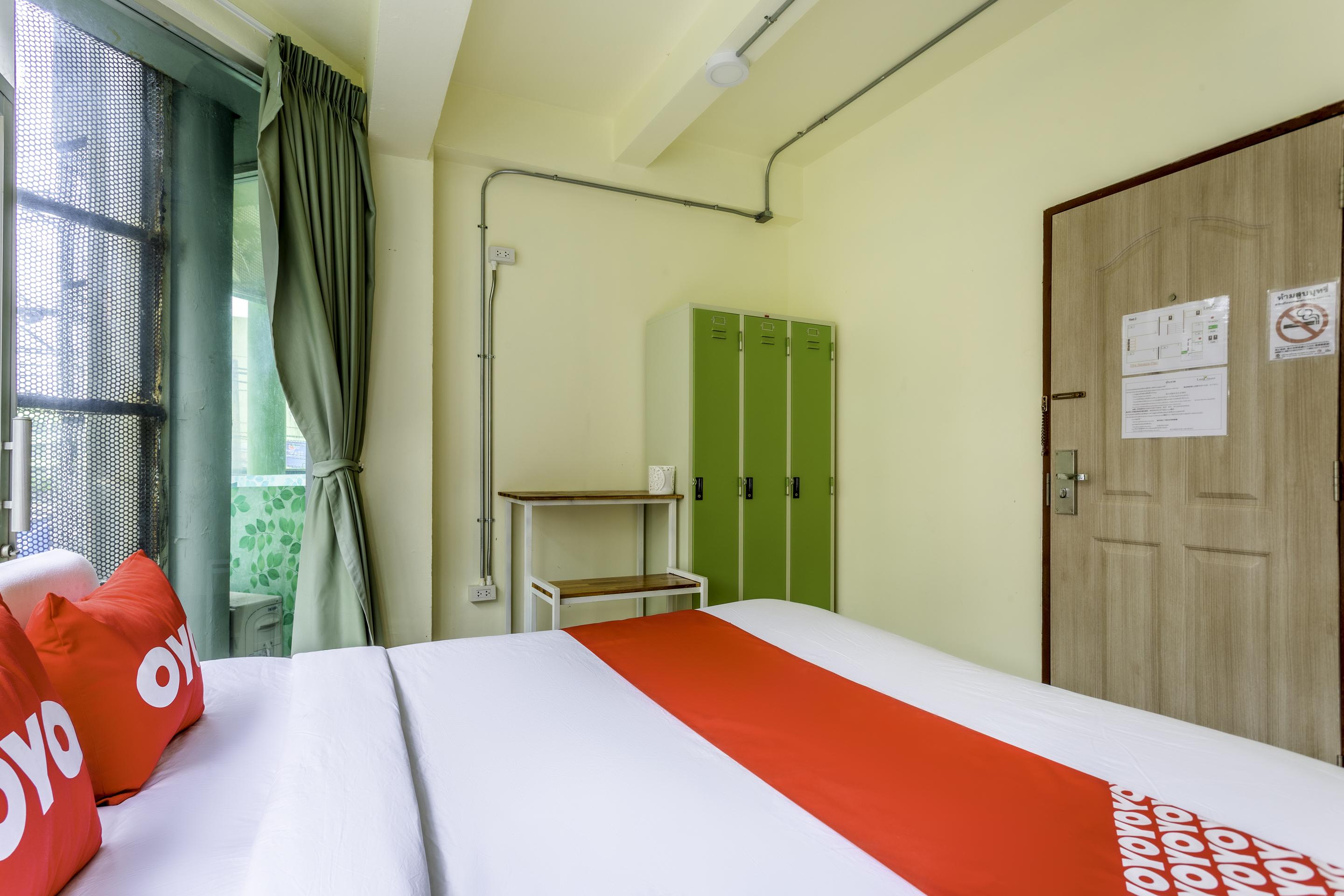 Oyo 928 Leaf Hostel Chiang Mai Zewnętrze zdjęcie