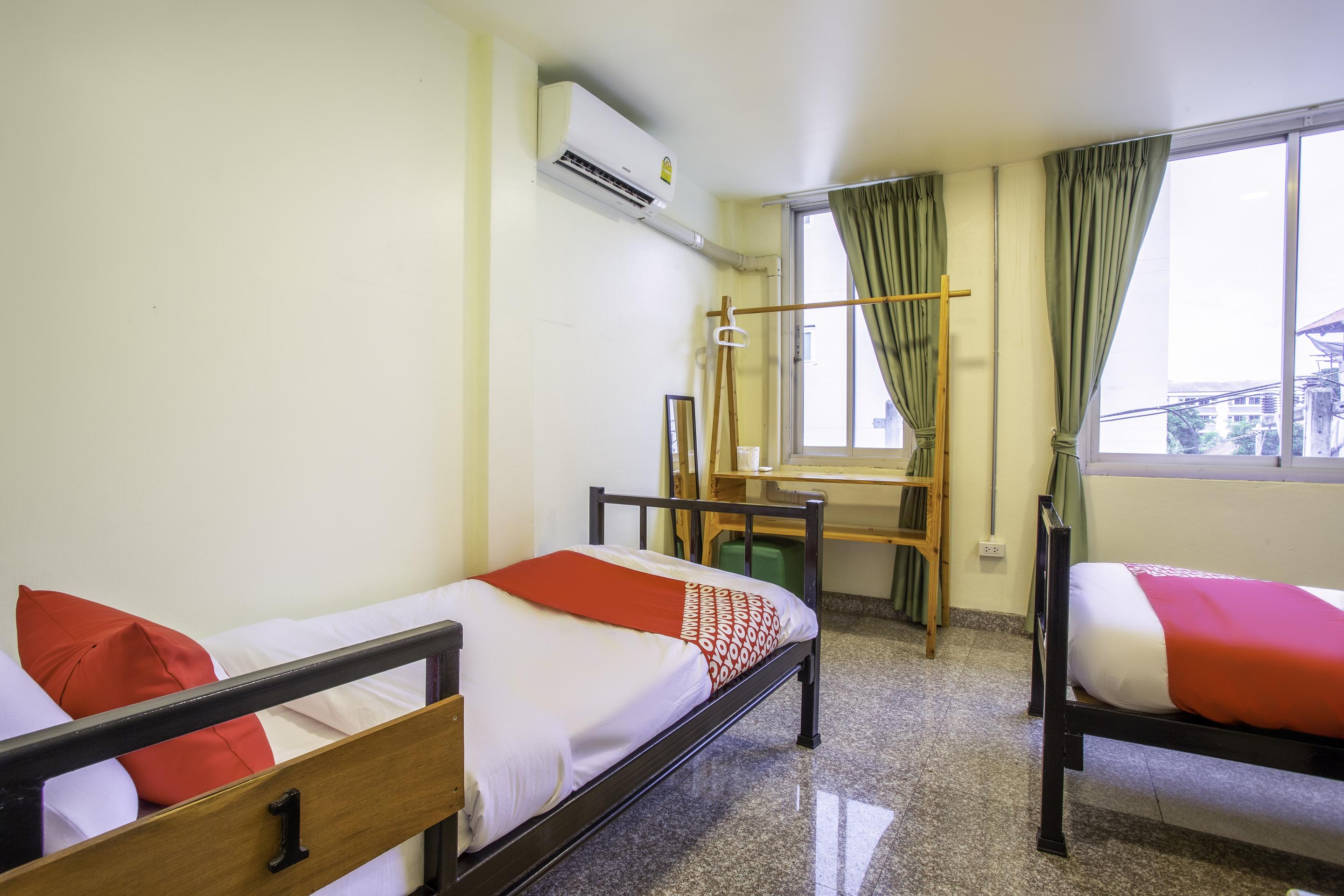 Oyo 928 Leaf Hostel Chiang Mai Zewnętrze zdjęcie